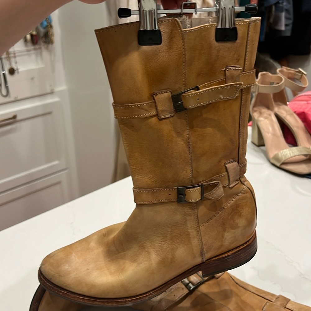 Bedistu size 9  knee high boots